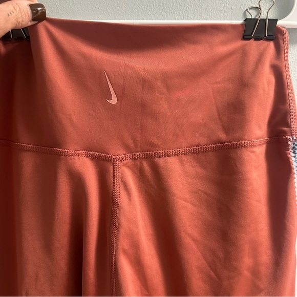 Nike Leggings - Picture 5 of 5